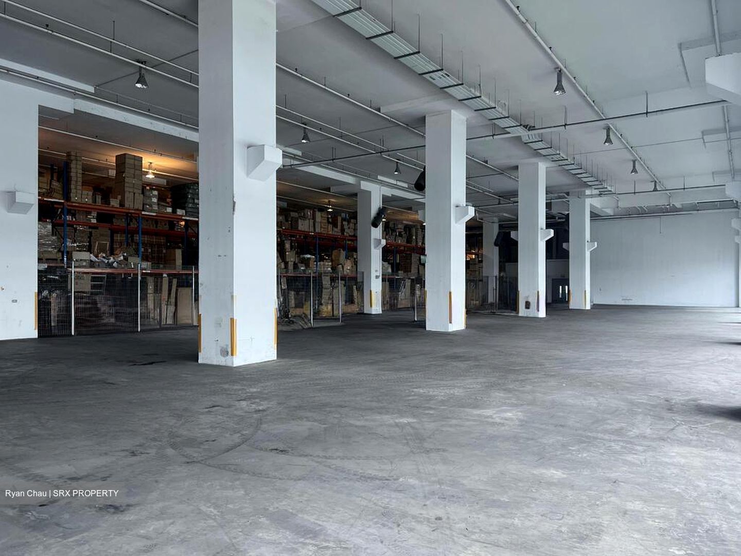 Tuas Avenue 10 (D22), Warehouse #586602341